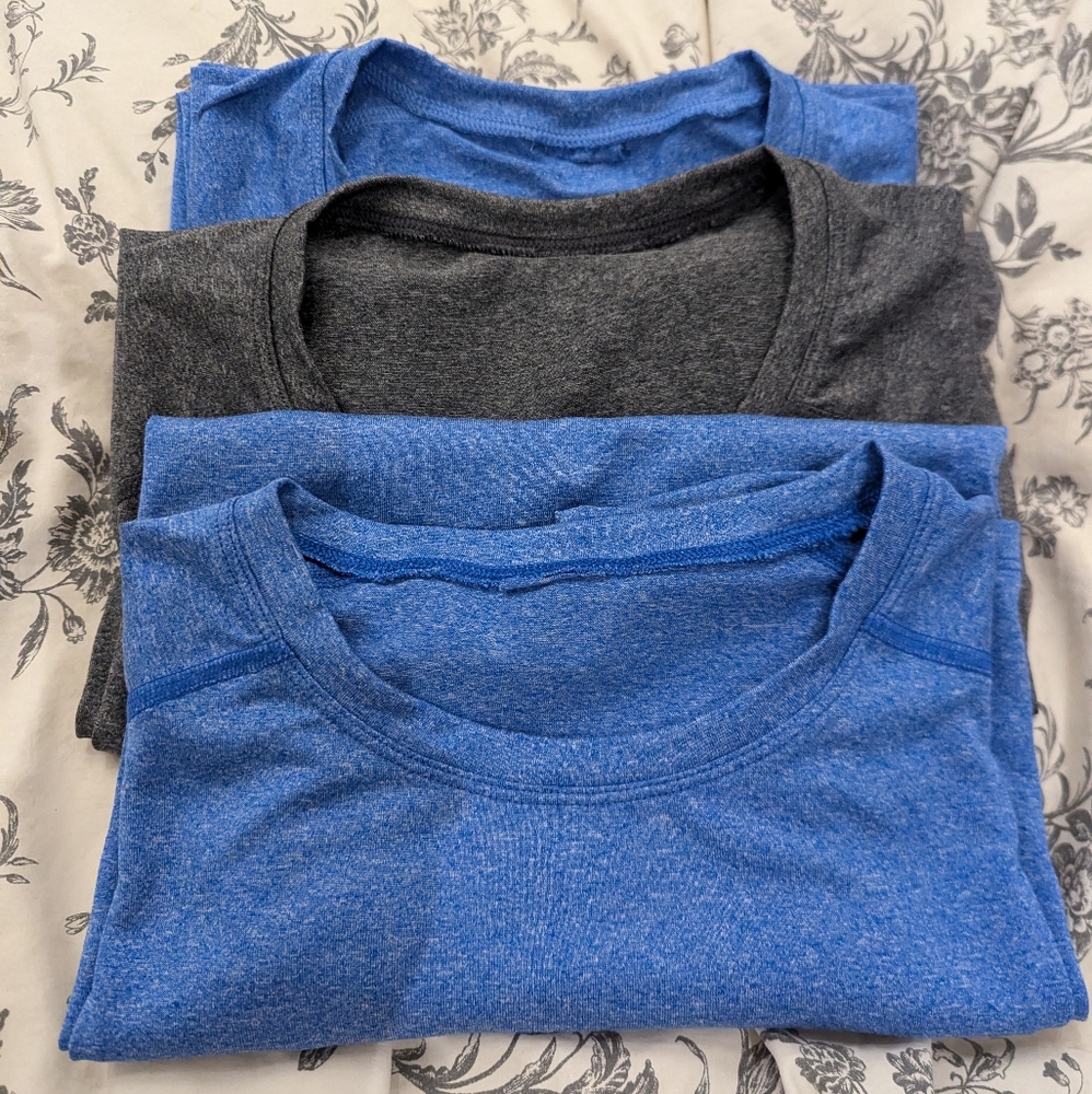 3 Decathlon workout shirts bundle